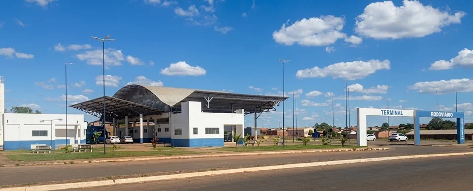 Terminal Rodoviário de Estreito visto da avenida